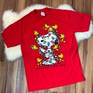 Vintage Peanuts Snoopy and Woodstock Red Christmas Short Sleeve Shirt • Size M